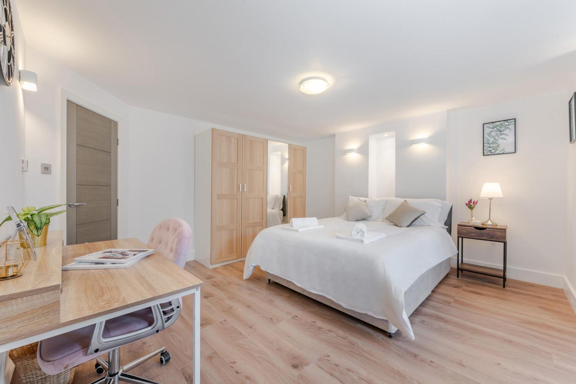A Golden Haven Retreat In London Daire Dış mekan fotoğraf